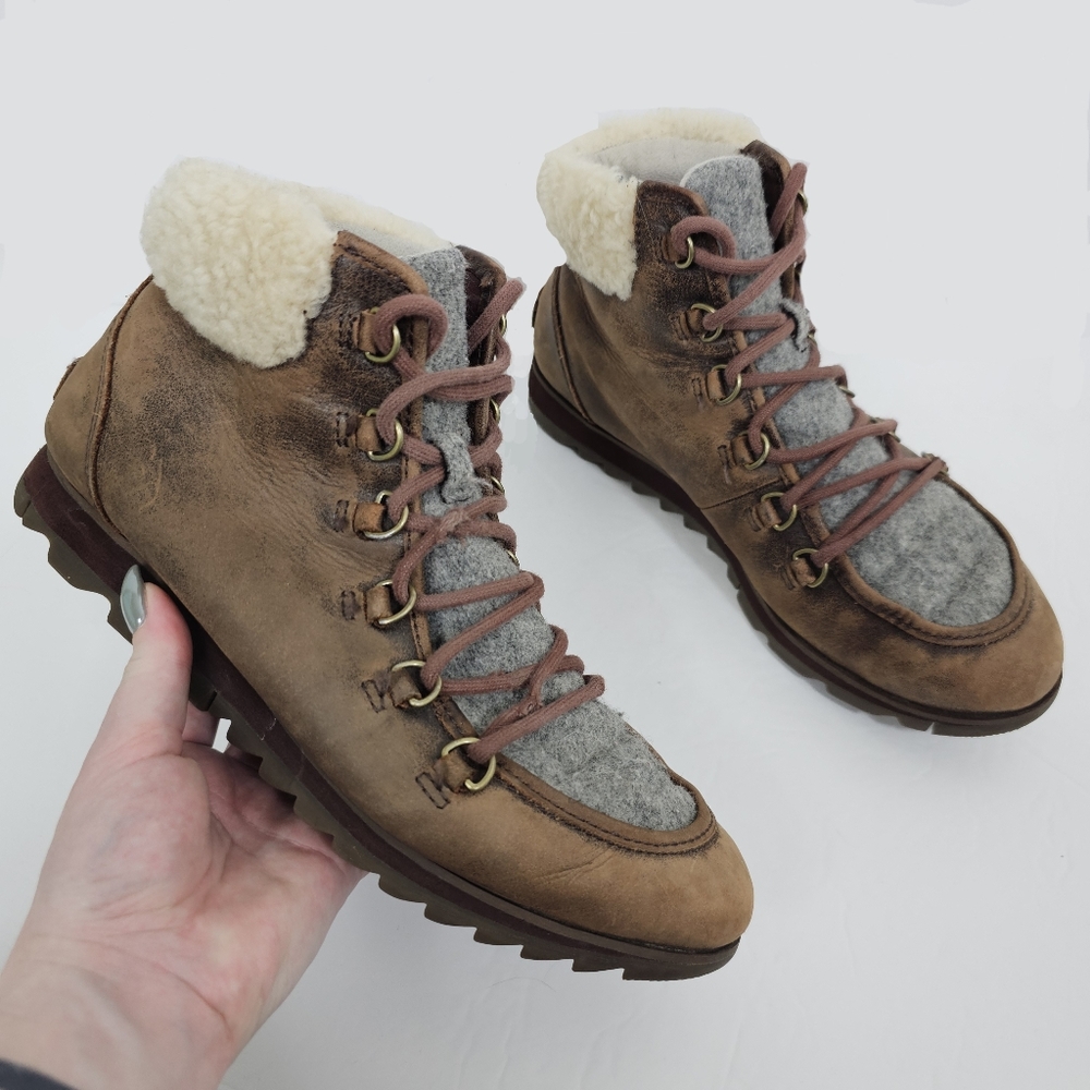 Sorel Harlow Lace Cozy Snow Boot Size 9